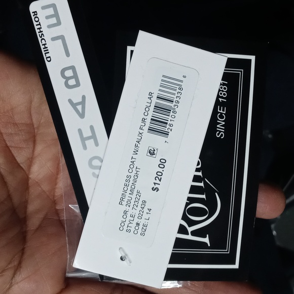 Girl's winter long coats - Picture 5 of 5